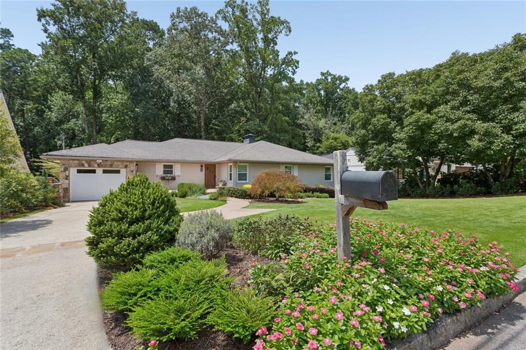 2970 Rockingham Dr., Atlanta, GA 30327