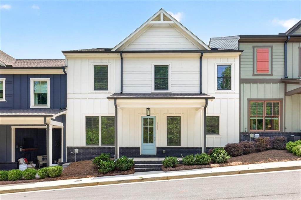 5619 Pine St., Flowery Branch, GA 30542