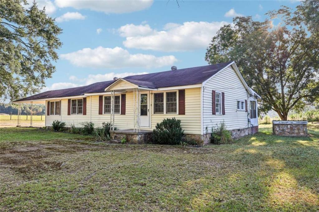 4374 Cannon Rd., Loganville, GA 30052