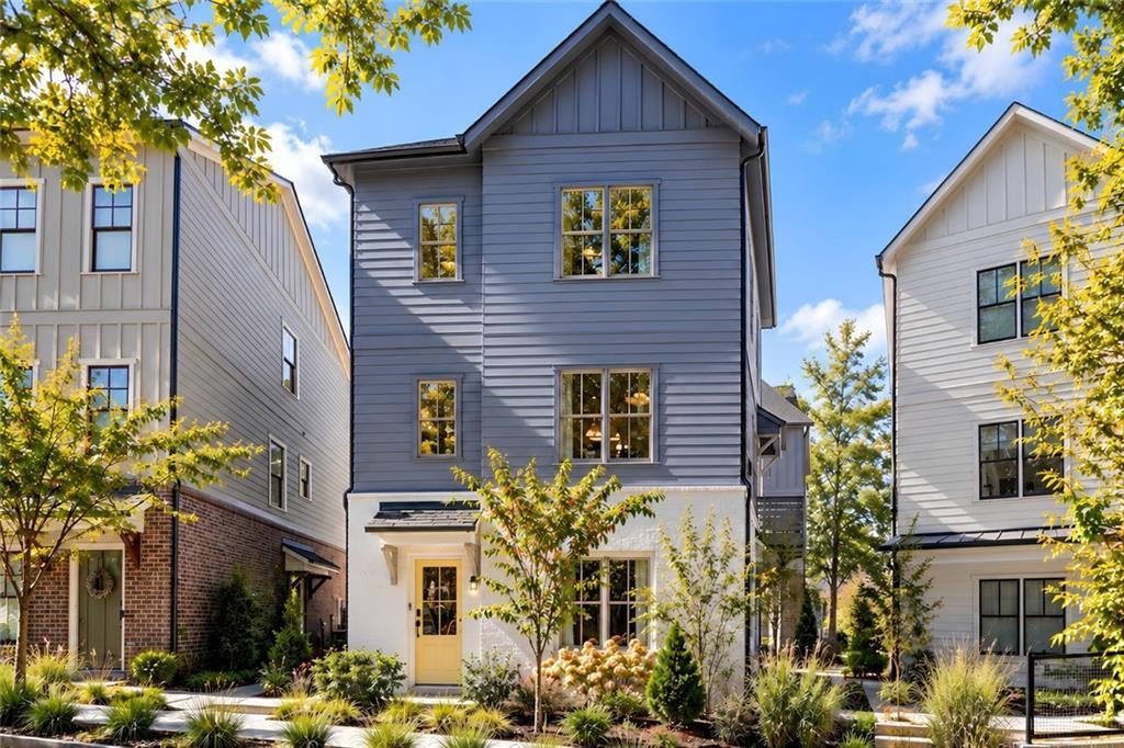 3306 Stillwood Ln., Hapeville, GA 30354