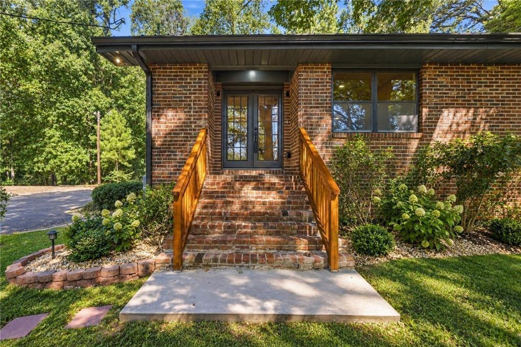 142 Ann Dr., Canton, GA 30114