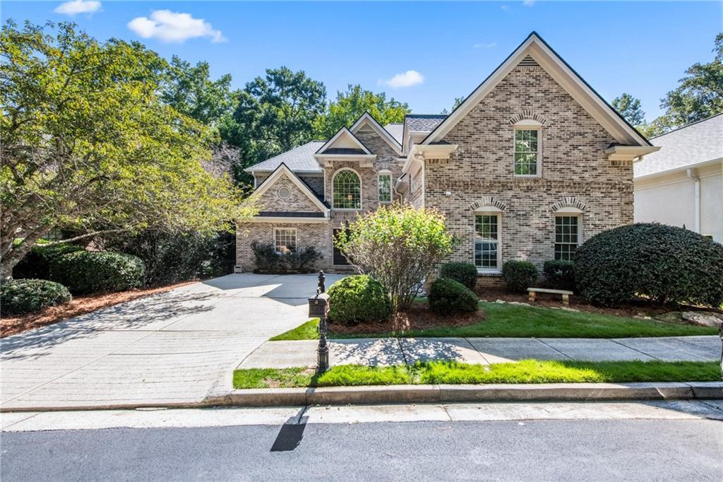 2045 River Falls Dr., Roswell, GA 30076