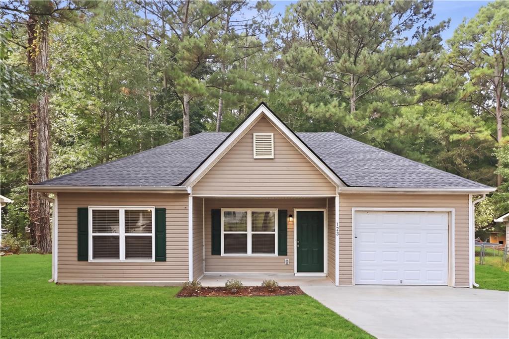 123 Whispering Pine Ln., White, GA 30184