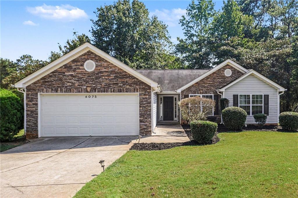 6075 Castlegate Dr., Douglasville, GA 30135
