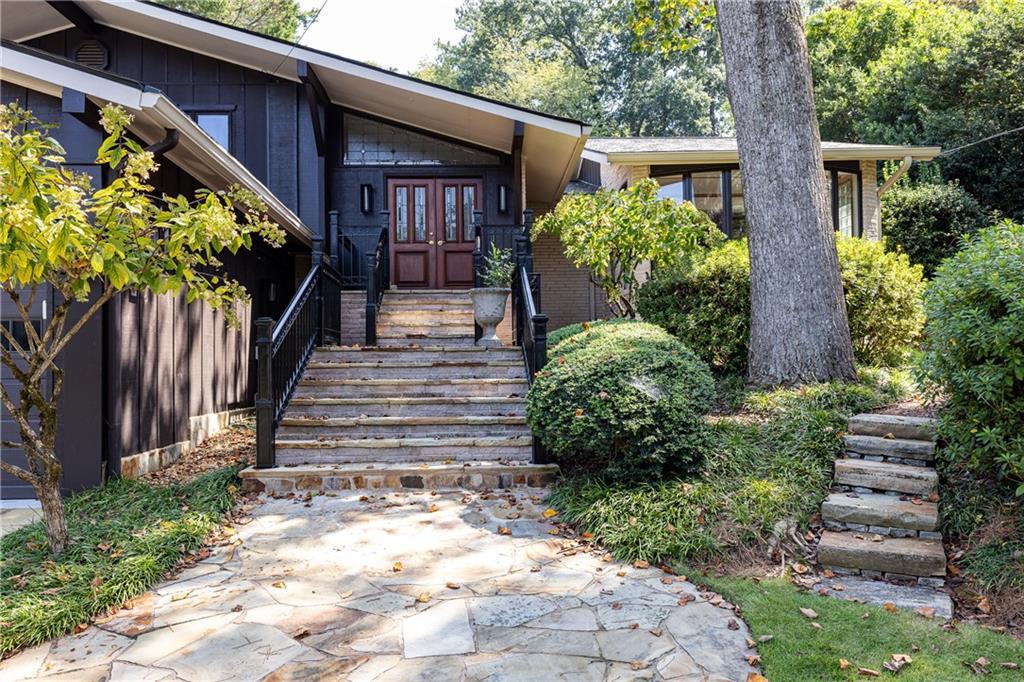 3267 Ivanhoe Dr., Atlanta, GA 30327