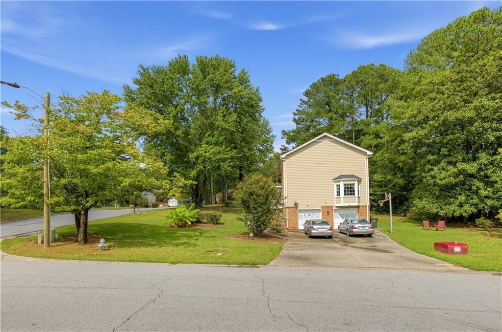 3012 Overwood Ln., Snellville, GA 30078