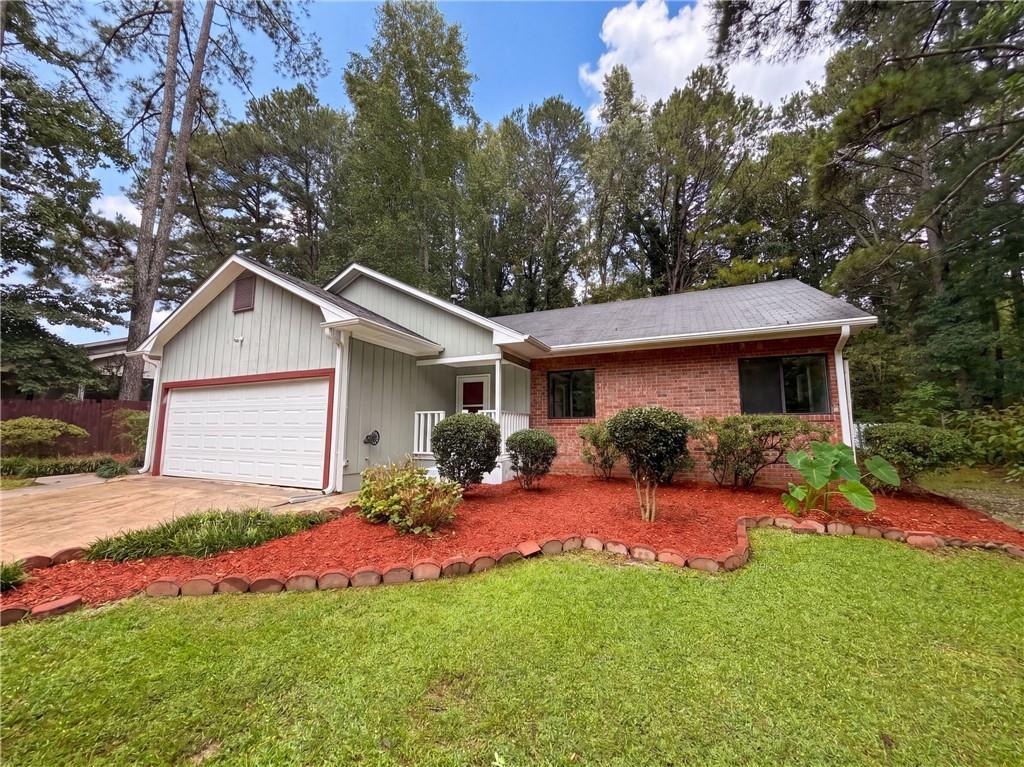 5330 Garvey Dr., Fairburn, GA 30213