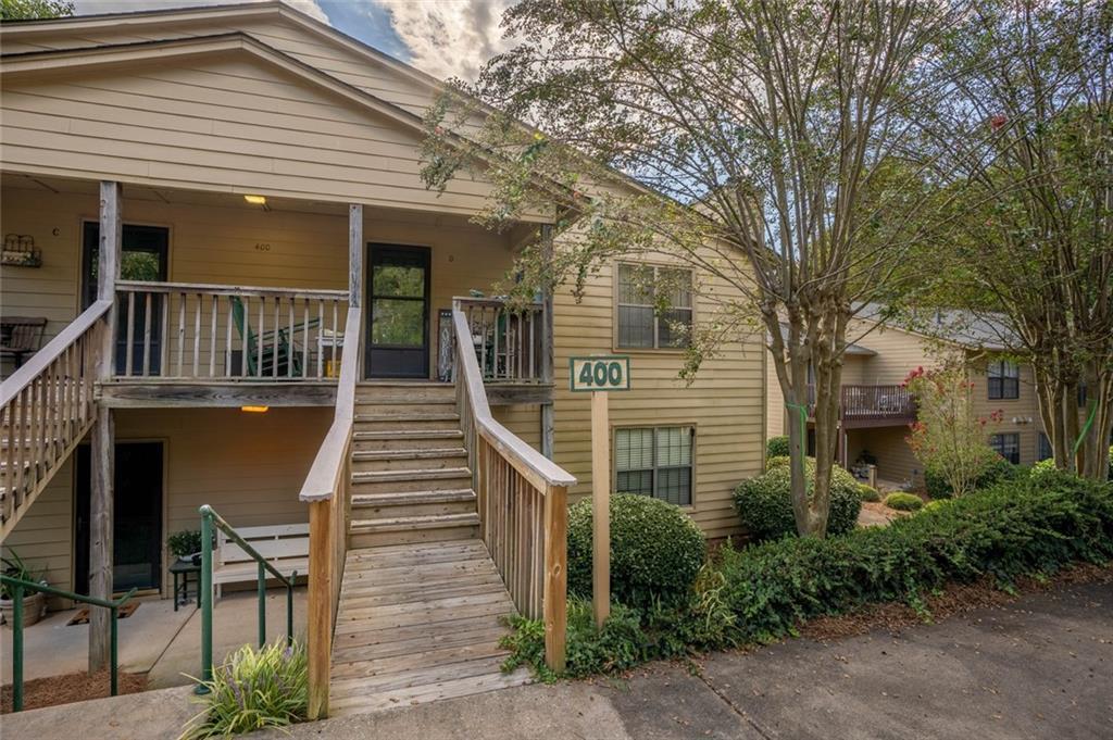 2235 Old Hamilton Pl. #400D, Gainesville, GA 30507