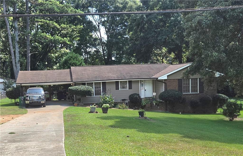 1593 Rex Rd., Morrow, GA 30260