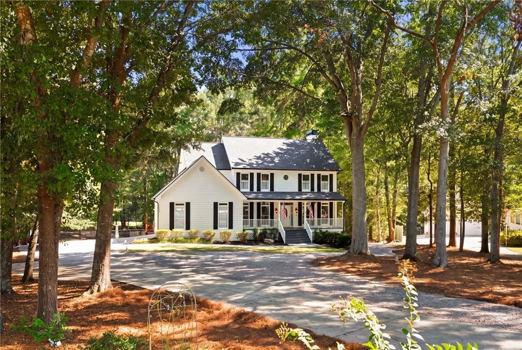 3256 Fieldcrest Rd., Loganville, GA 30052