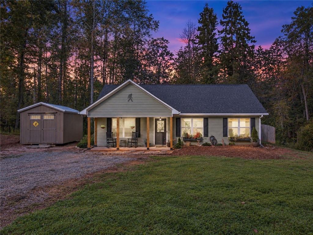 63 Wood Ridge Tr., Dawsonville, GA 30534