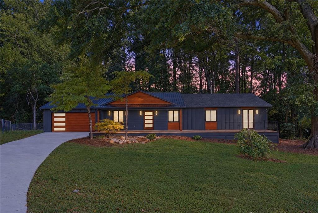 190 Crestwood Ct., Alpharetta, GA 30009