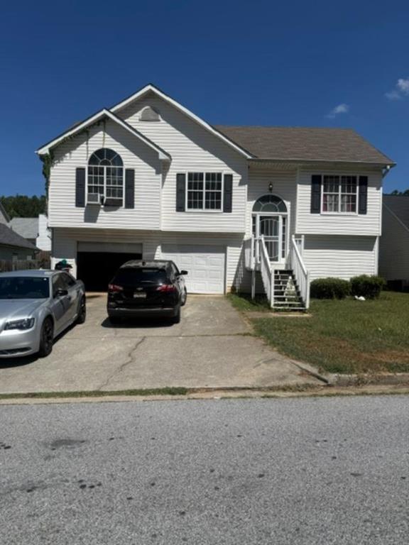 1582 Isleworth Cir., Atlanta, GA 30349