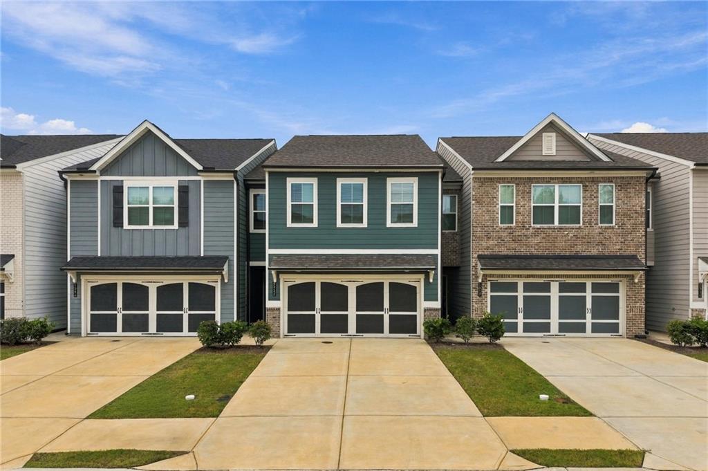 5313 Melbourne Ln., Flowery Branch, GA 30542