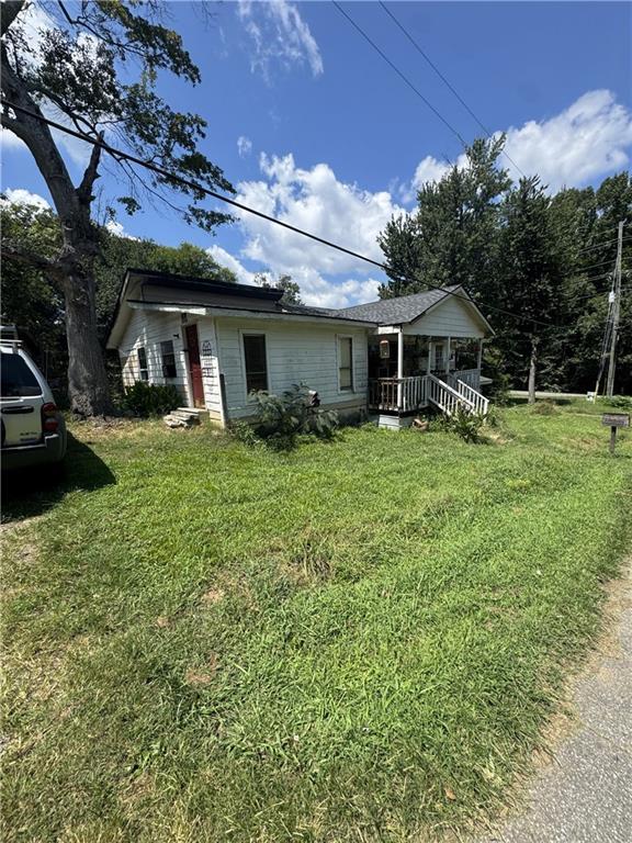 102 Oak Dr., Acworth, GA 30101