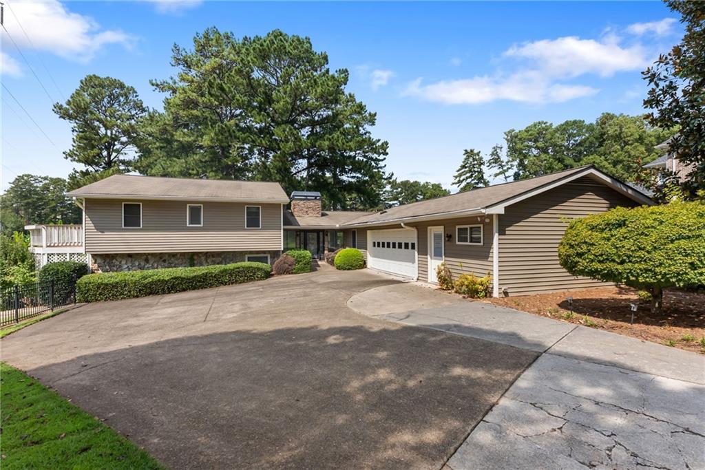 3665 High Green Dr., Marietta, GA 30068