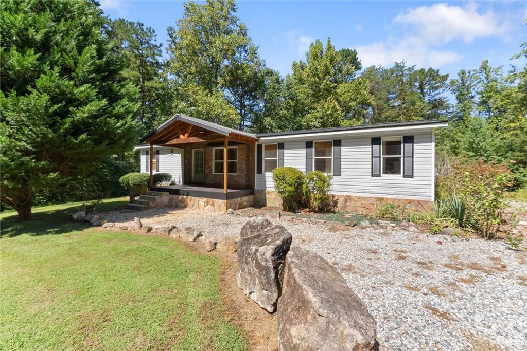 125 Bagwell Dr., Dawsonville, GA 30534