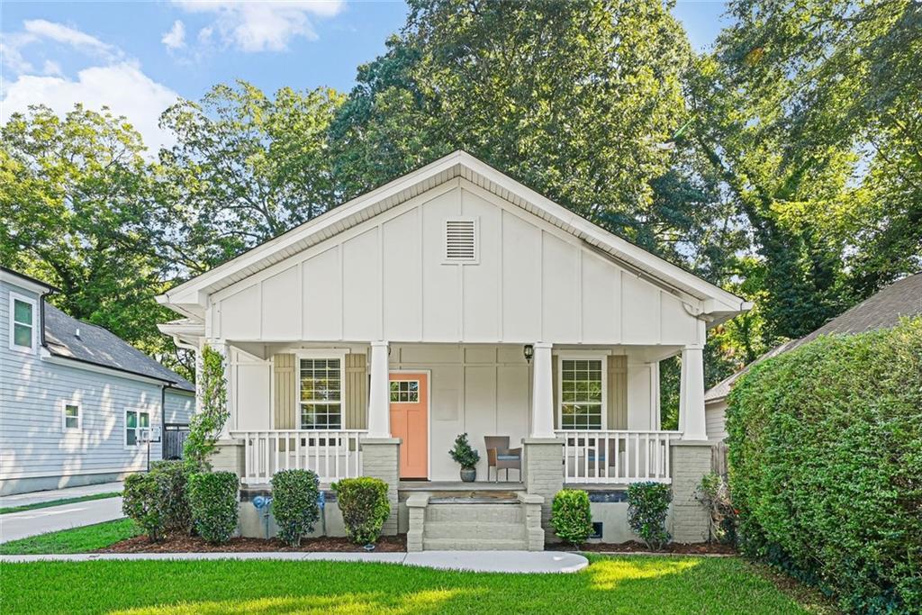 1704 Evans Dr., Atlanta, GA 30310
