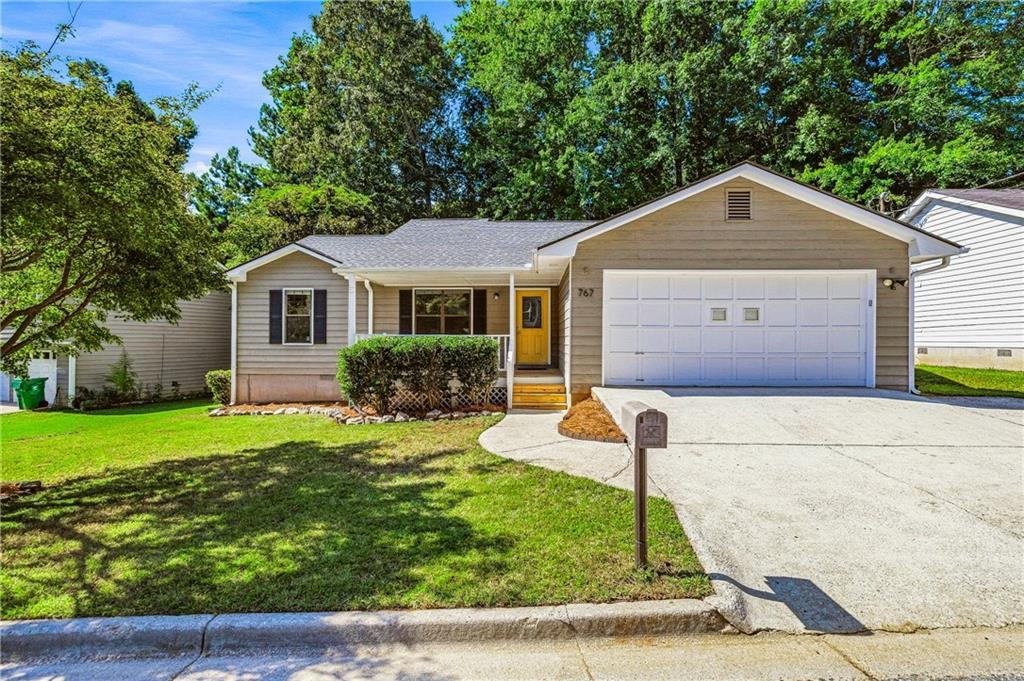 767 Pepperwood Tr., Stone Mountain, GA 30087