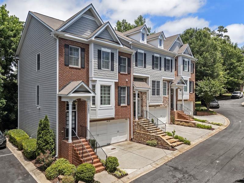 1251 Brickton Dr., Atlanta, GA 30318
