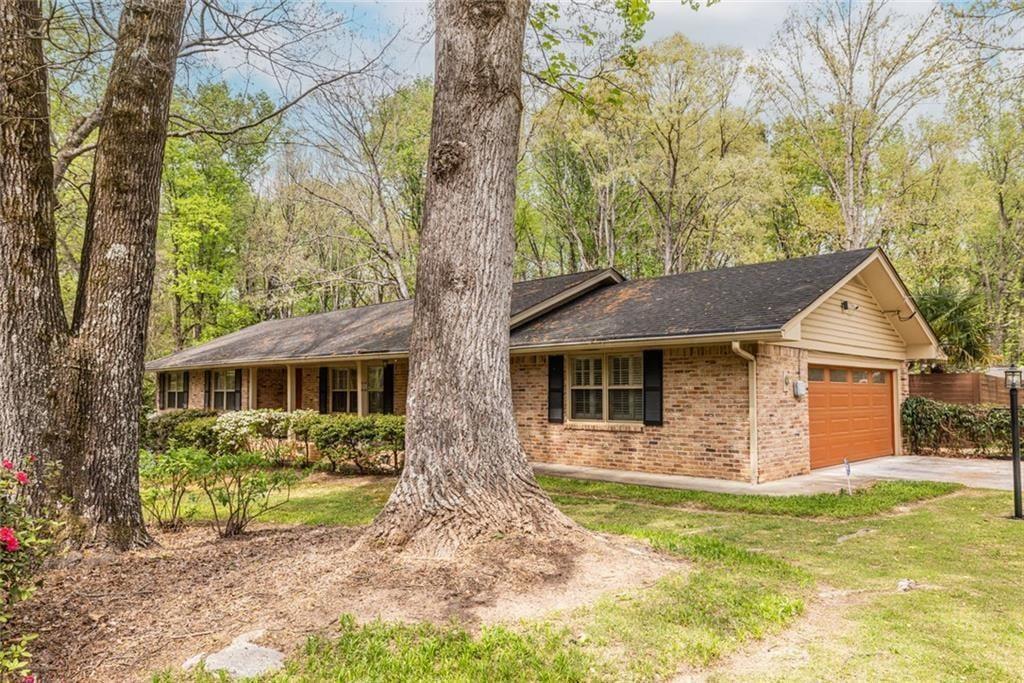 3360 Embry Hills Dr., Atlanta, GA 30341