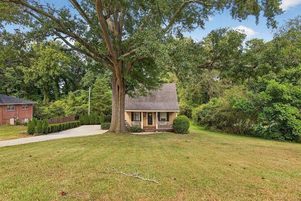 200 1/ 2 Pine St., Barnesville, GA 30204