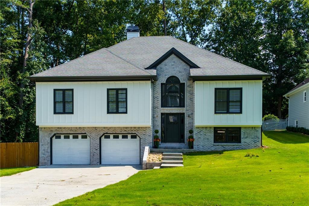 209 Tennis Court Ln., Kennesaw, GA 30144