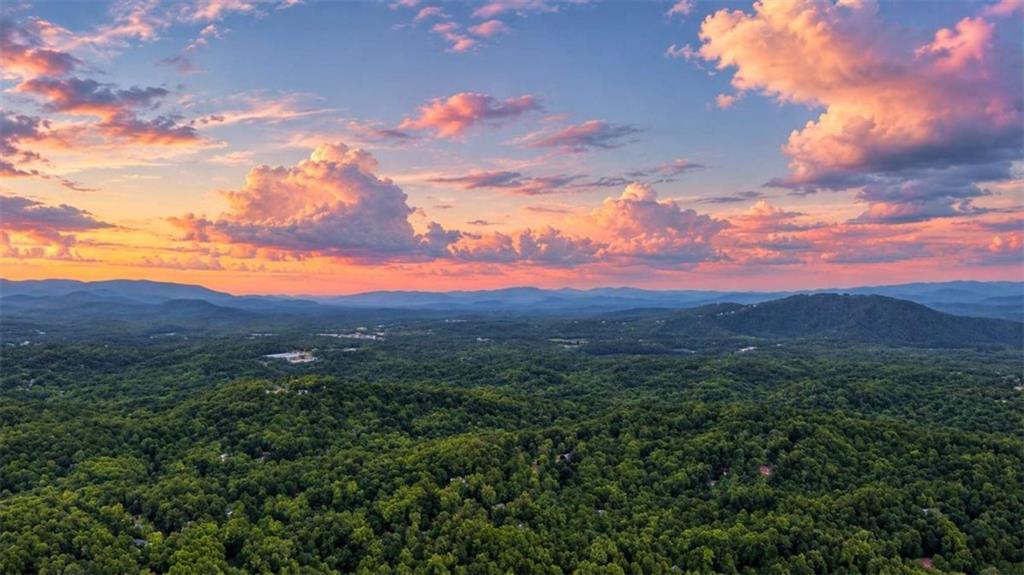 LT1012 Gateway Dr., Ellijay, GA 30540