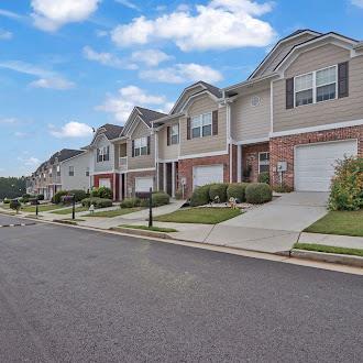 2118 Burns View Ln., Lawrenceville, GA 30044