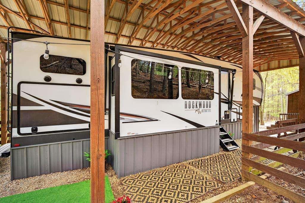 52 25th St., Ellijay, GA 30540