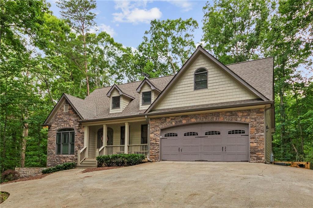1556 Tamarack Dr., Jasper, GA 30143