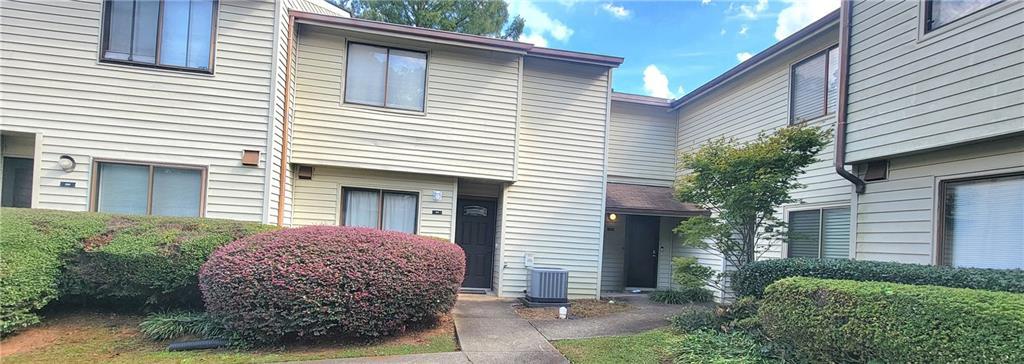1014 Country Ct., Lawrenceville, GA 30044