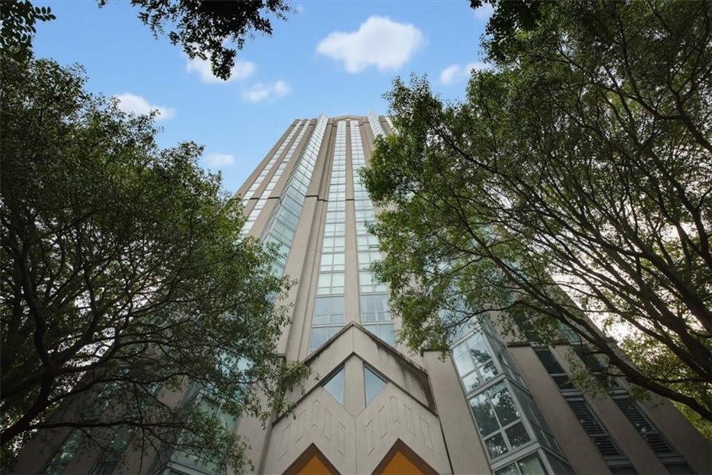 2870 Pharr Court South #2006, Atlanta, GA 30305