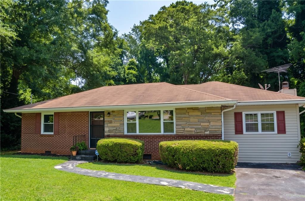 128 Peachtree Cir., Marietta, GA 30060
