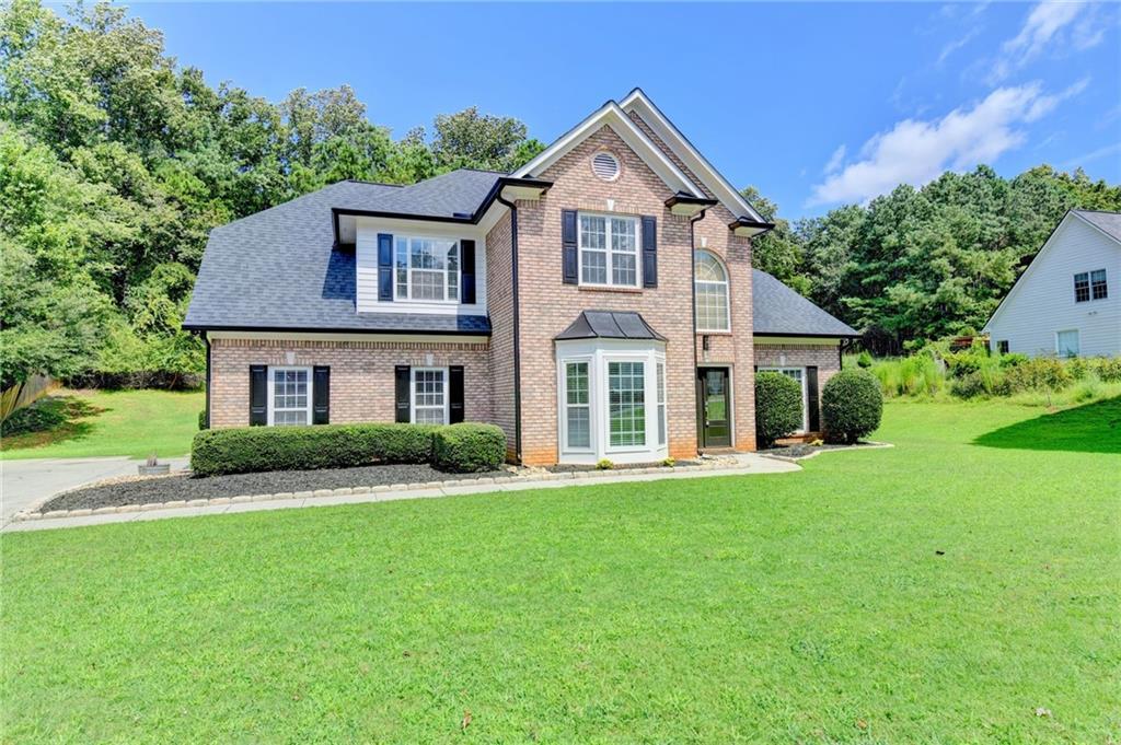 6336 Spring Lake Dr., Flowery Branch, GA 30542