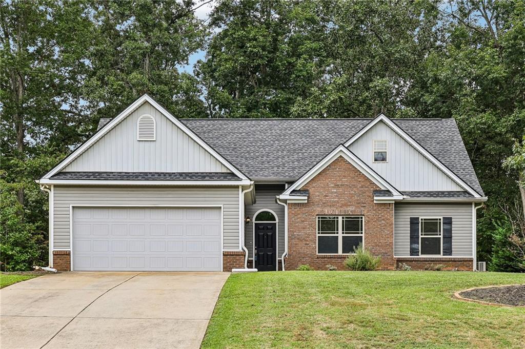 3437 Phoenix Cove Dr., Gainesville, GA 30506