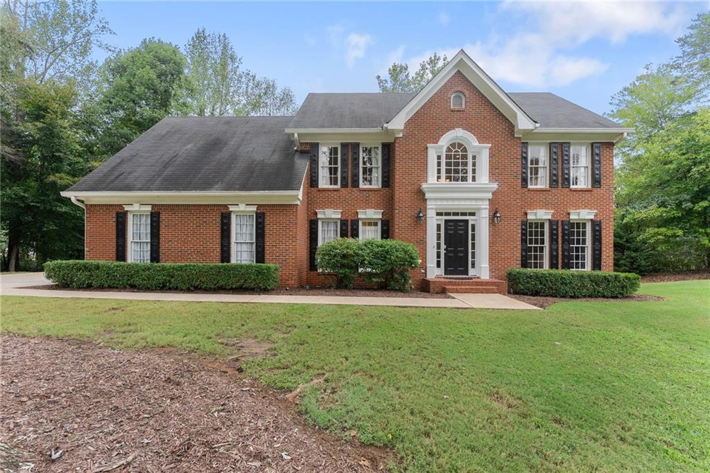 4649 Windsor Dr., Flowery Branch, GA 30542
