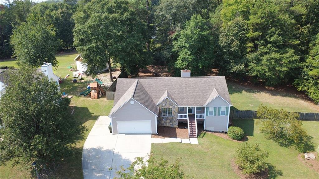 4345 Lexington Ridge Dr., Loganville, GA 30052
