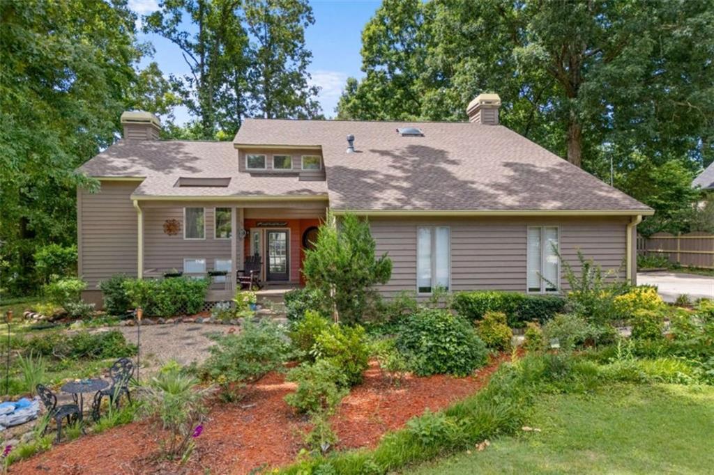 2335 Ettas Cir., Conyers, GA 30013