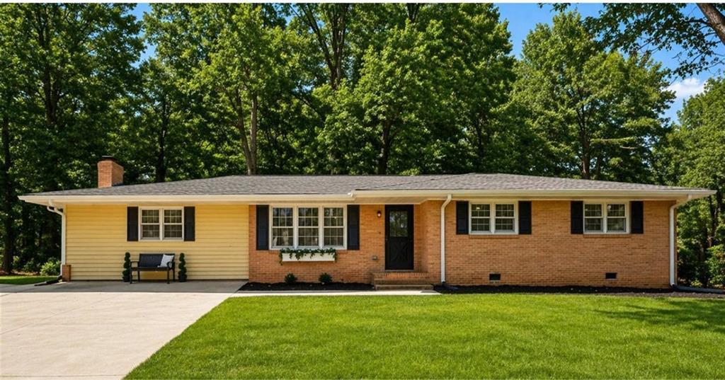 4975 Brawner Lake Dr., Austell, GA 30106