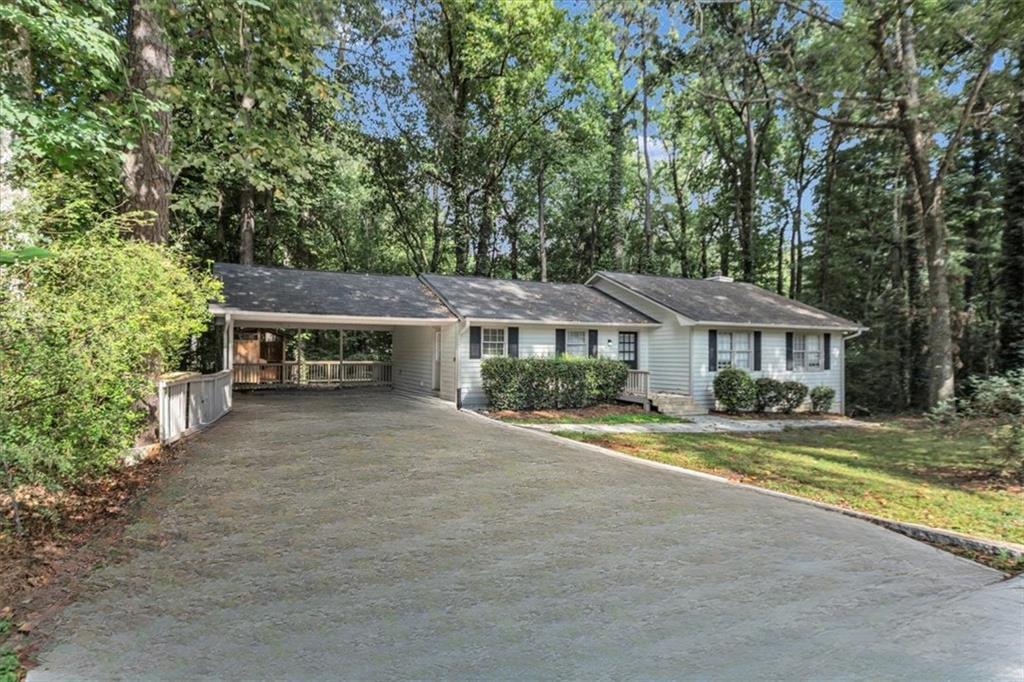 1865 Oak Ridge Way, Lawrenceville, GA 30044