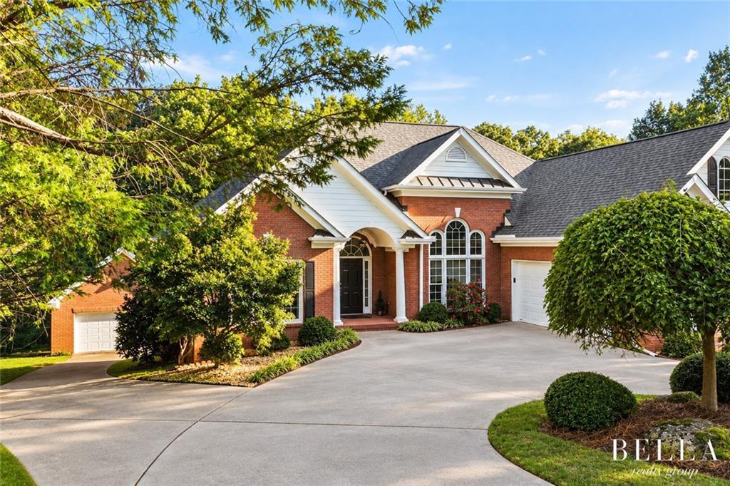 8645 Anchor On Lanier Ct., Gainesville, GA 30506
