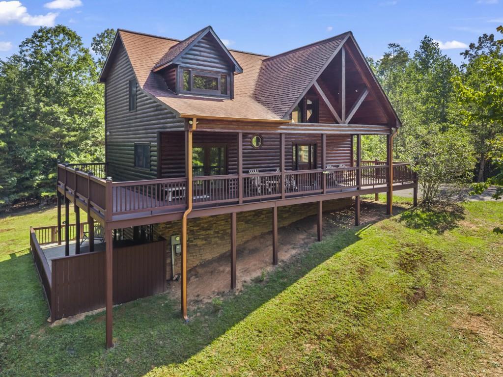 45 Whispering Ln., Blue Ridge, GA 30513