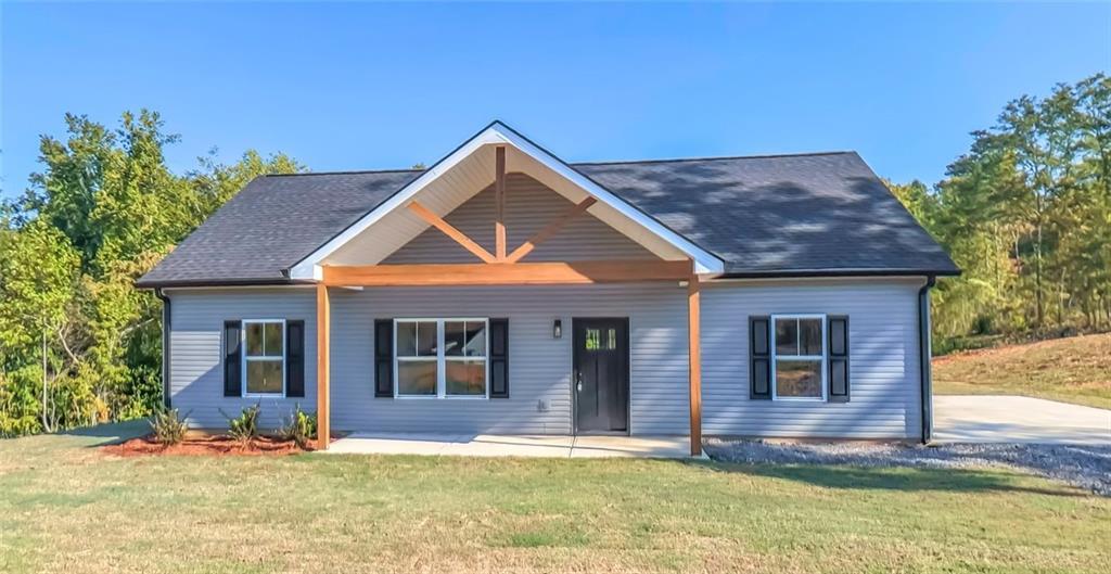 204 Arbacoochee Rd., Tallapoosa, GA 30176