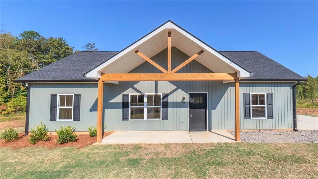 194 Arbacoochee Rd., Tallapoosa, GA 30176