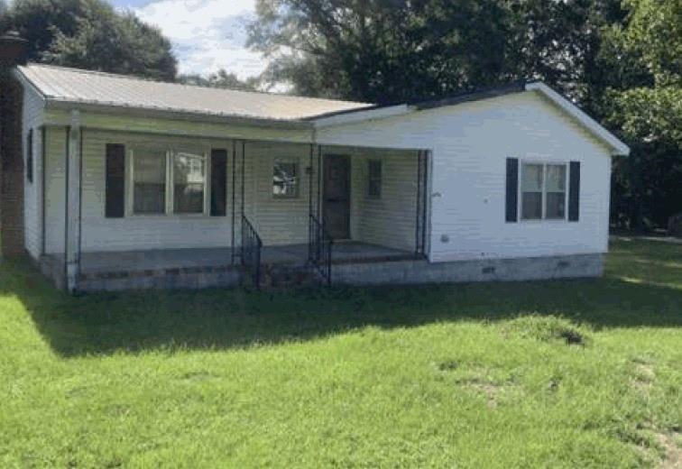 7 Pine Ave., Butler, GA 31006