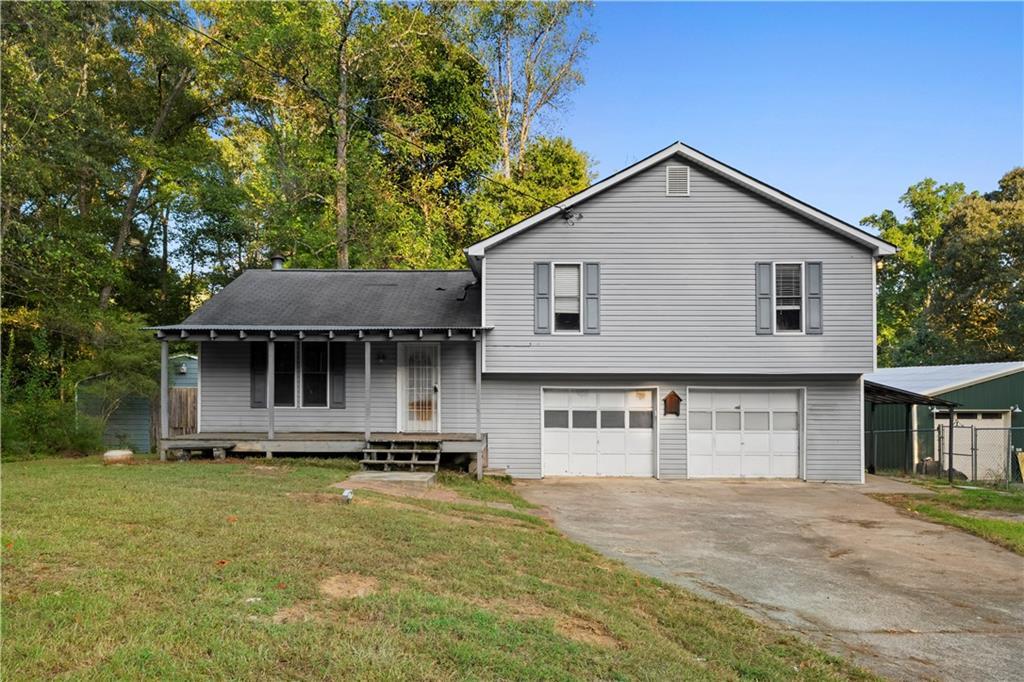 108 Little Brook Dr., Woodstock, GA 30188