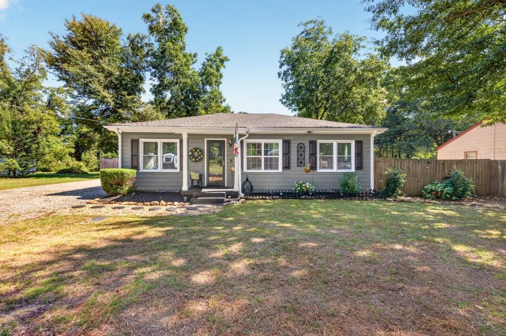 1013 S Madison Ave., Monroe, GA 30655