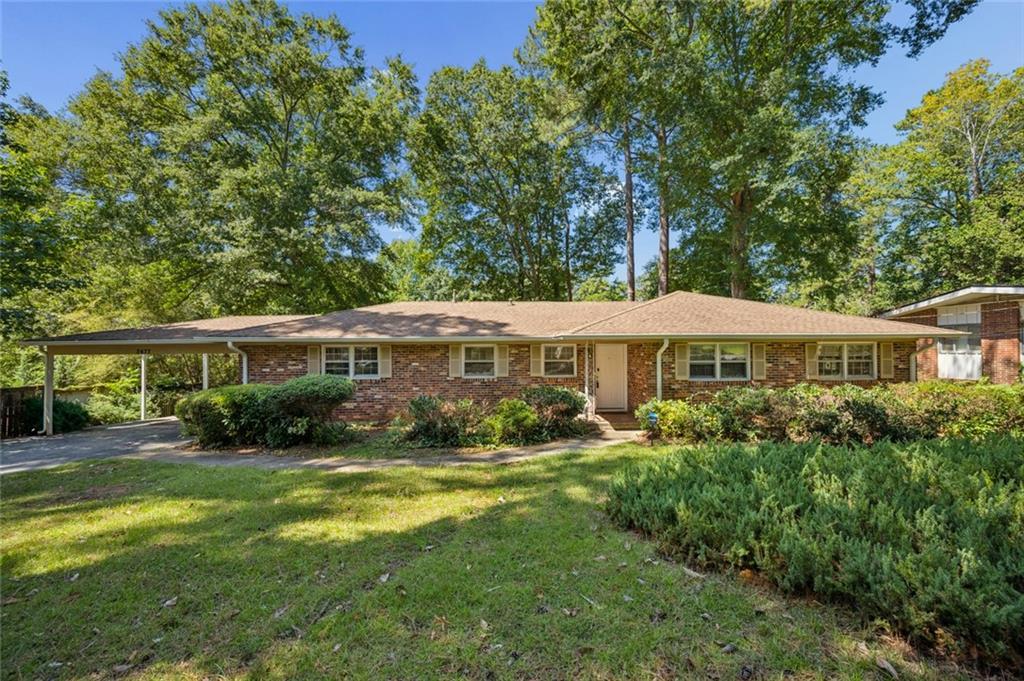 2677 Lancaster Dr., East Point, GA 30344