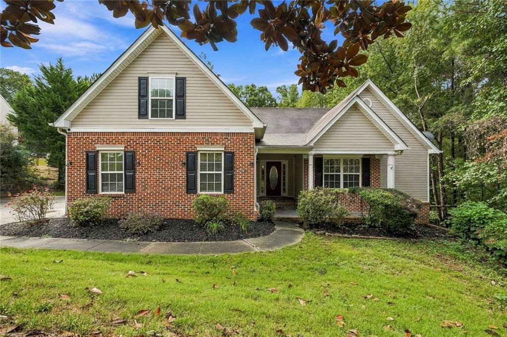 6749 Carriage Walk Ln., Flowery Branch, GA 30542